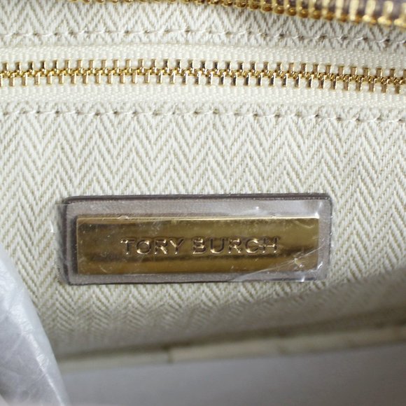 NWT TORY BURCH Kira Small Chevron Crossbody Camera Bag - Picture 10 of 13